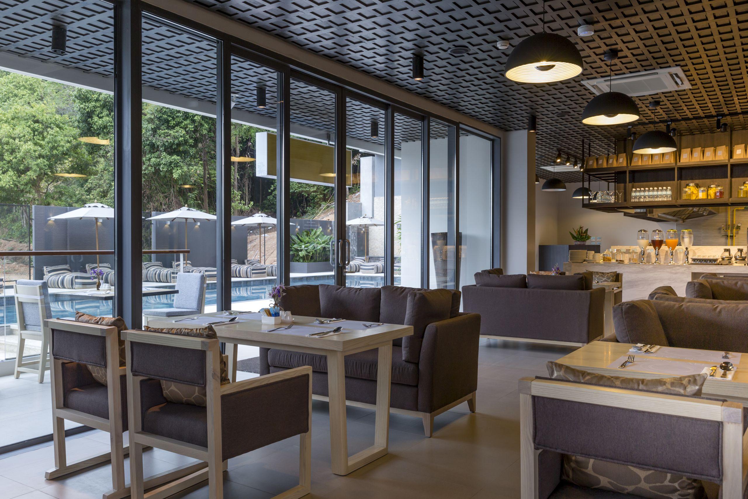 Hotel Ikon Phuket - Sha Extra Plus Karon Extérieur photo