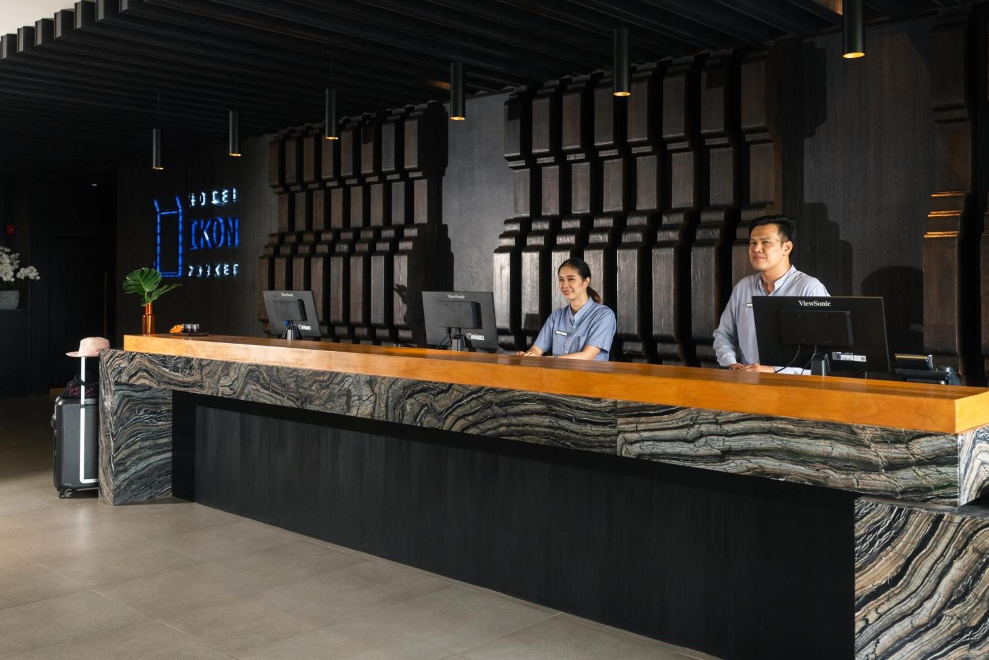 Hotel Ikon Phuket - Sha Extra Plus Karon Extérieur photo