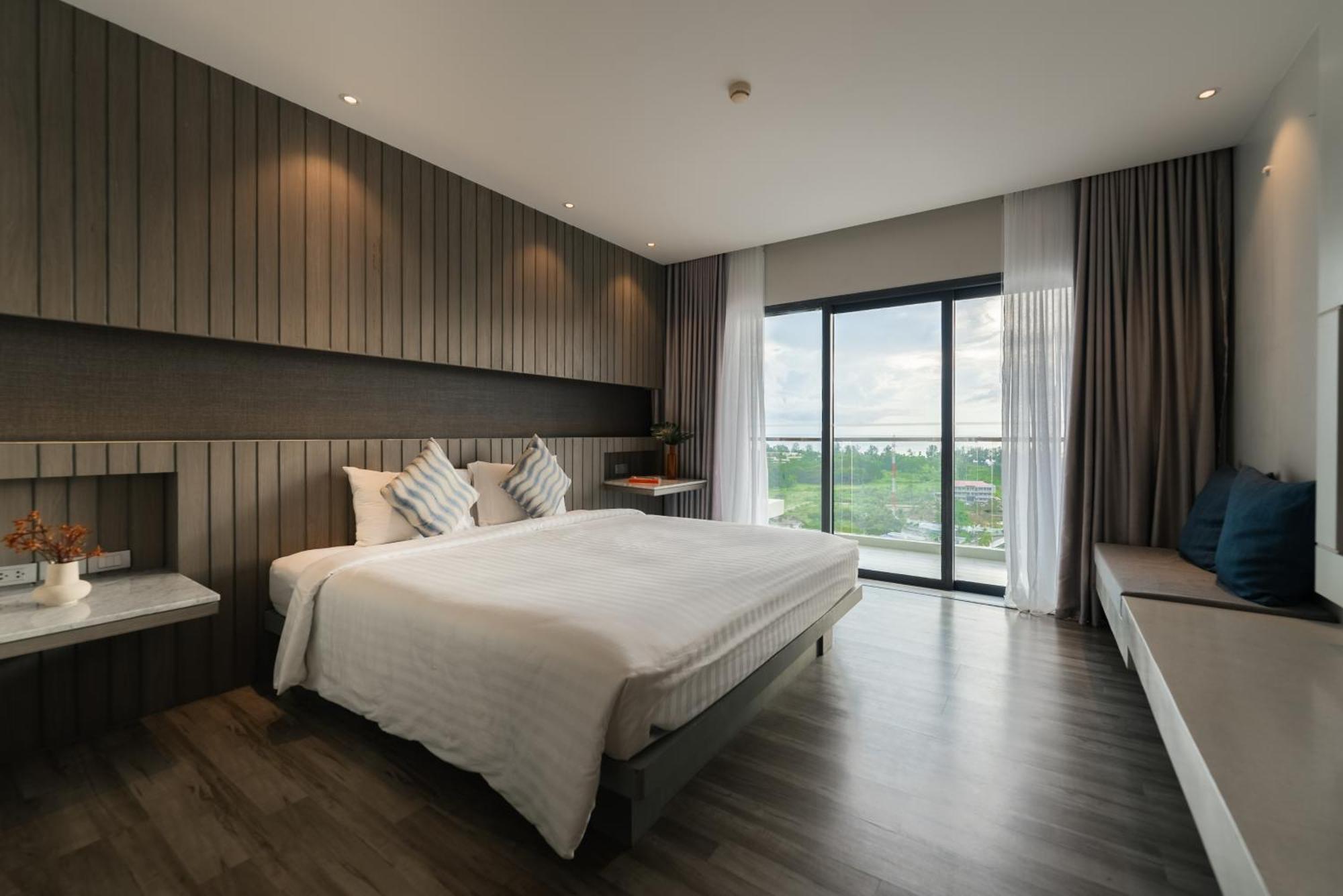 Hotel Ikon Phuket - Sha Extra Plus Karon Extérieur photo